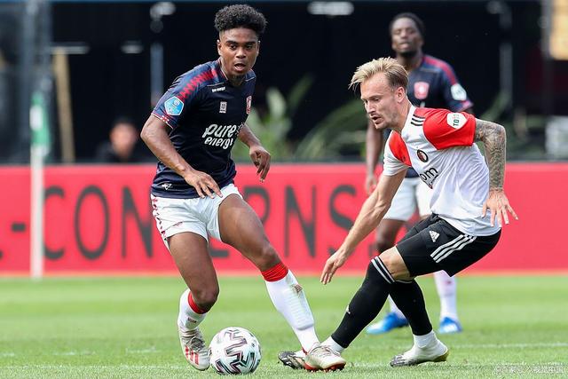 过去在中场 过去在中场