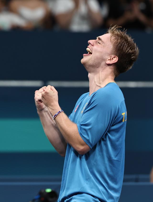 升中前场创 升中前场创